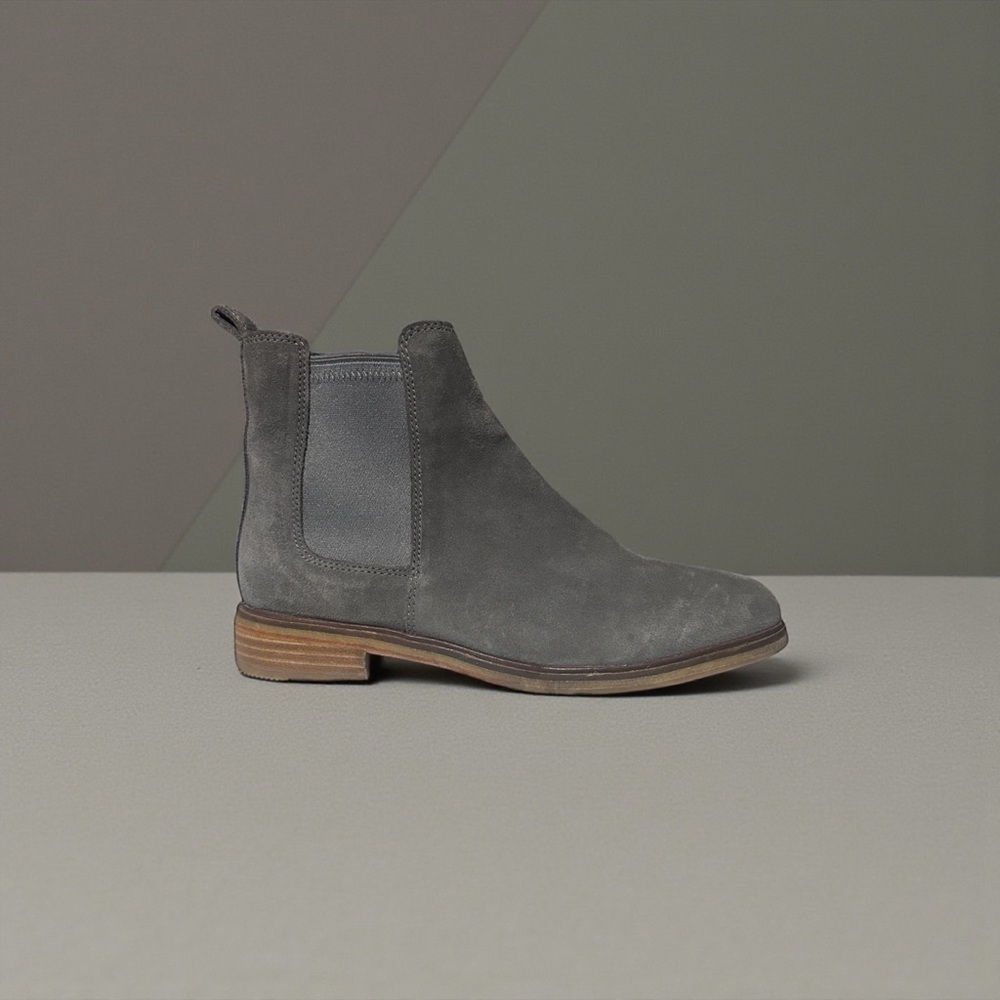 Clarks Clarkdale Arlo Boot Grey Suede Women’s Size 10